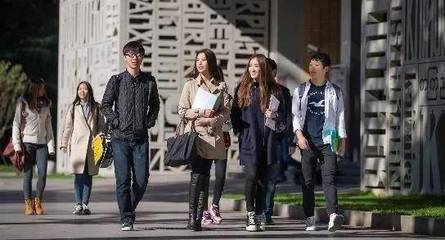 將打假進行到底！又揭一留學行業黑幕 大學校園里的留學項目，很可能是中介陷阱